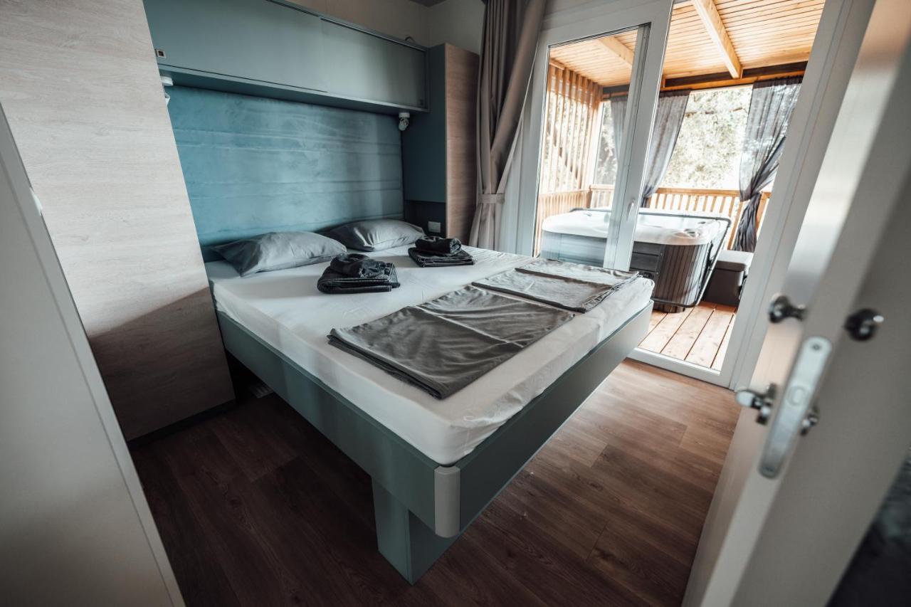 Sea House Shade, Pool & Jacuzzi - Privilege Point Camping & Villas Selce Buitenkant foto